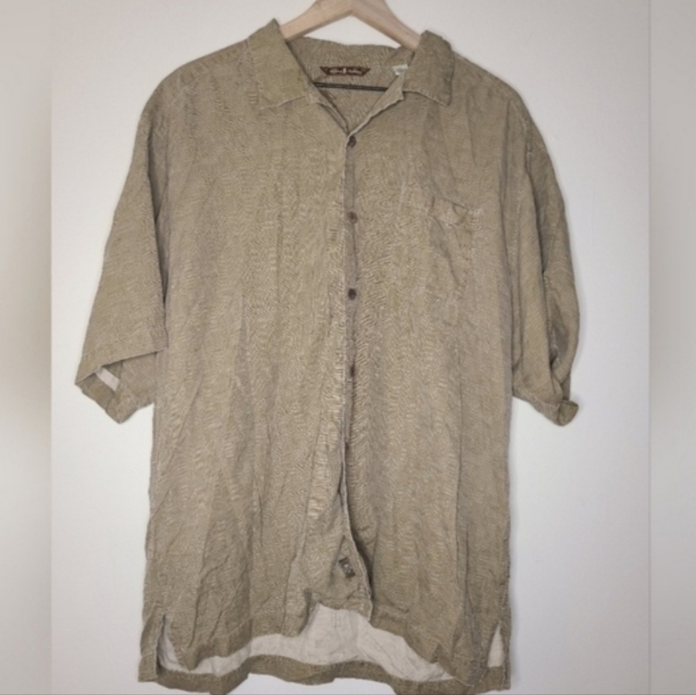 100% Silk Tommy Bahama Button up Tee